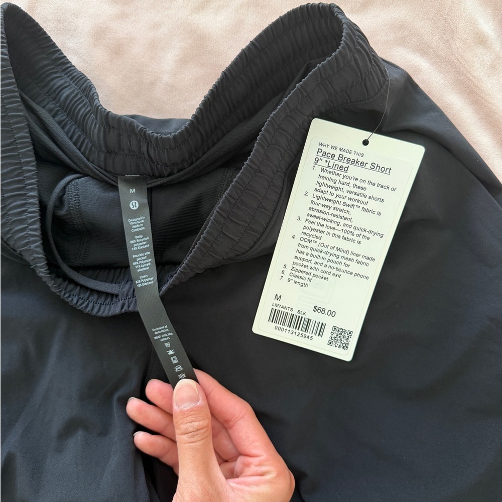 NEW Lululemon Black Pace Breaker Shorts - Picture 2 of 3